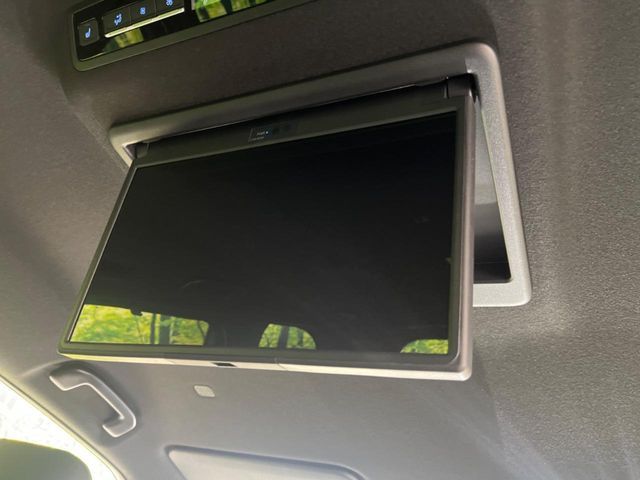 TOYOTA VOXY HYBRID 2026 Image 31