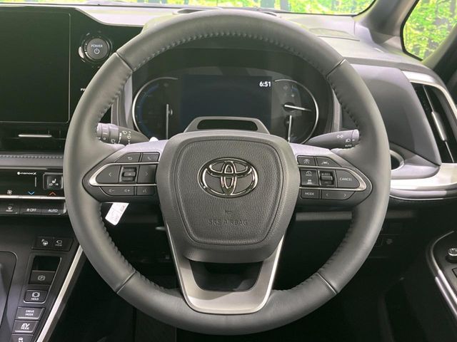 TOYOTA VOXY HYBRID 2026 Image 31