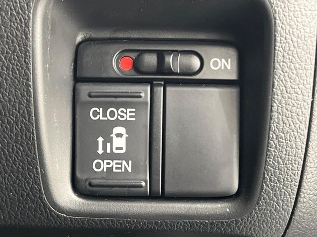 HONDA N BOX 2016 Image 31