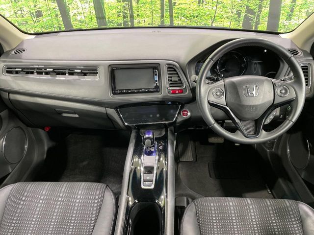 HONDA VEZEL HYBRID 2015 Image 31