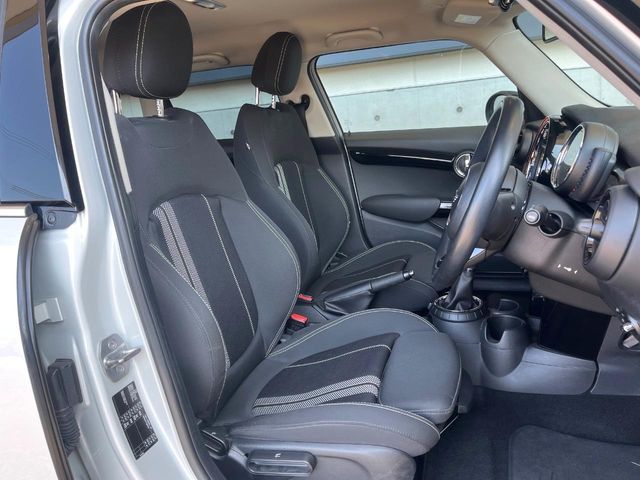 BMW MINI COOPER S 5D 2015 Image 31