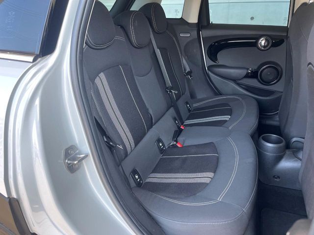 BMW MINI COOPER S 5D 2015 Image 31