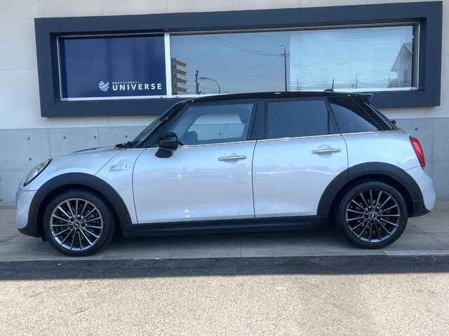 BMW MINI COOPER S 5D 2015 Image 31