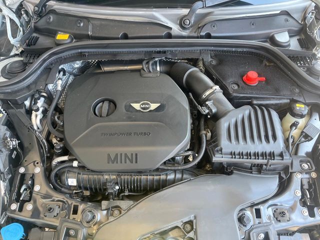 BMW MINI COOPER S 5D 2015 Image 31