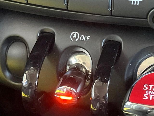 BMW MINI COOPER S 5D 2015 Image 31