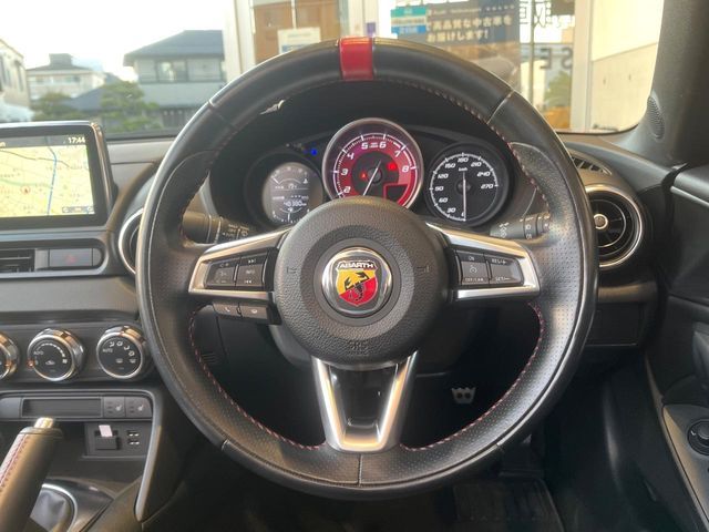 FIAT ABARTH 124 SPIDER 2017 Image 31