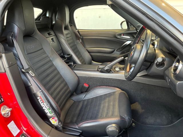 FIAT ABARTH 124 SPIDER 2017 Image 31