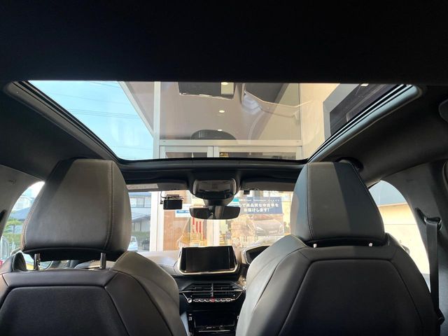 PEUGEOT 208 2022 Image 31