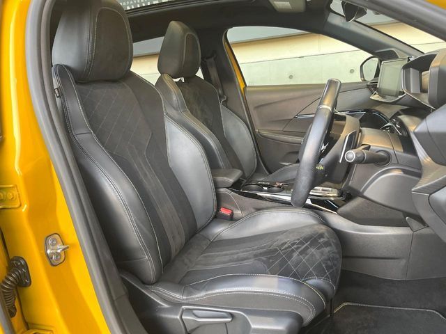 PEUGEOT 208 2022 Image 31