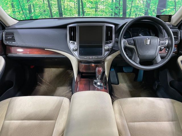 TOYOTA CROWN SEDAN HYBRID 2013 Image 31