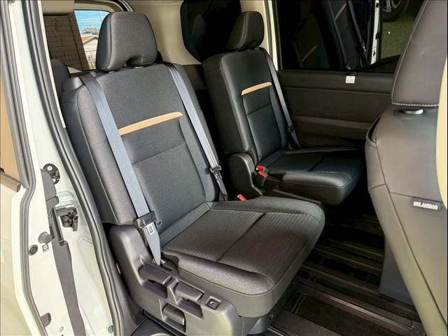 NISSAN SERENA  WG 2023 Image 31