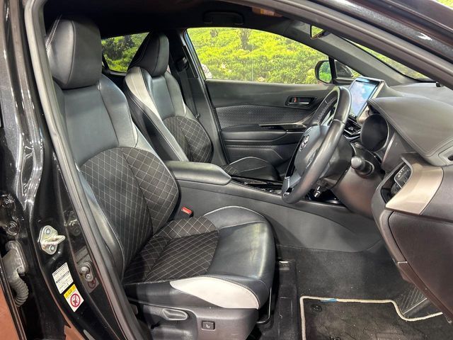 TOYOTA C-HR 2019 Image 31