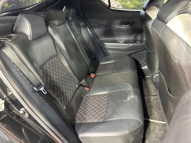 TOYOTA C-HR 2019 Image 31