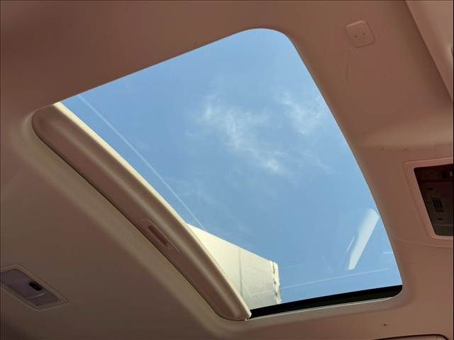 TOYOTA LEXUS NX300H 2018 Image 31