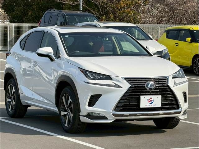 TOYOTA LEXUS NX300H 2018 Image 31