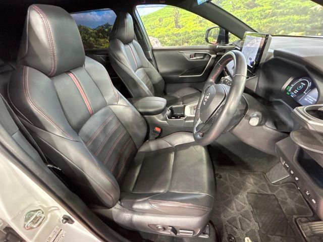 TOYOTA RAV4 PHV 2023 Image 31