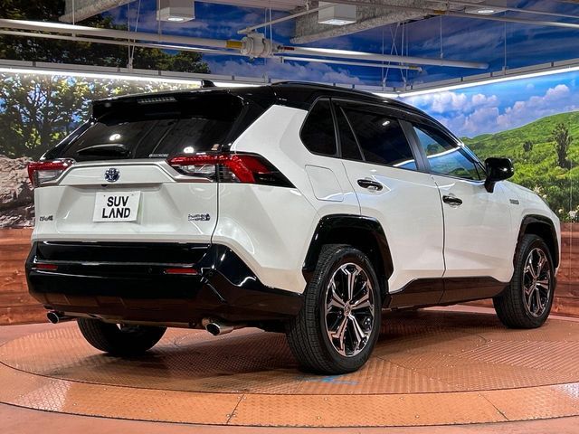 TOYOTA RAV4 PHV 2023 Image 31