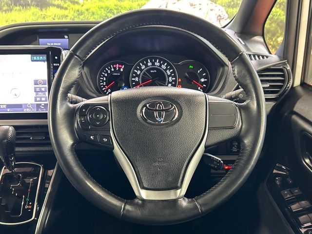 TOYOTA VOXY 2021 Image 31