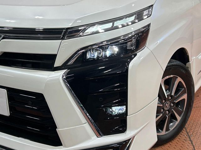 TOYOTA VOXY 2021 Image 31