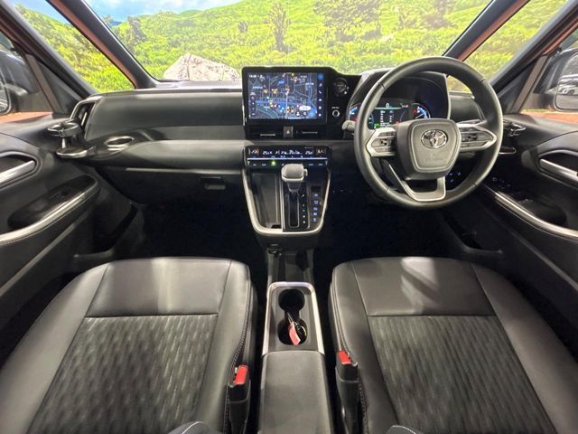 TOYOTA NOAH HYBRID 2024 Image 31