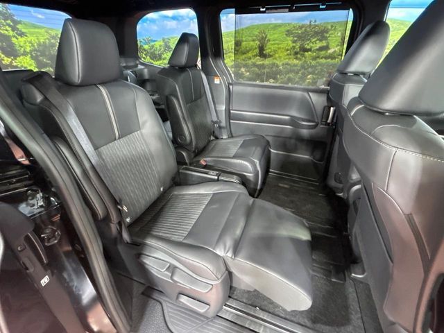 TOYOTA NOAH HYBRID 2024 Image 31