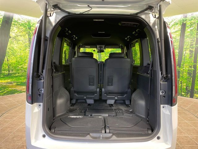 HONDA STEPWAGON E:HEV SPAD 2023 Image 31