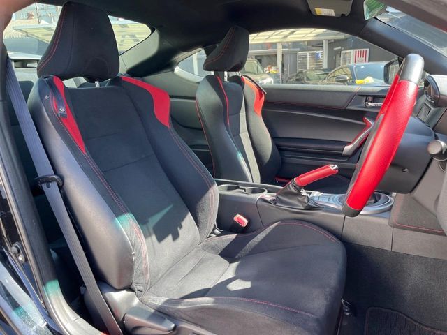 TOYOTA 86 2013 Image 31