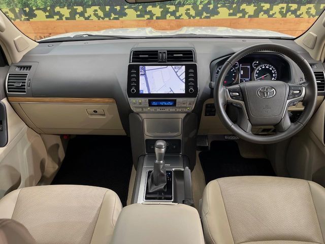 TOYOTA LANDCRUISER PRADO 2023 Image 31