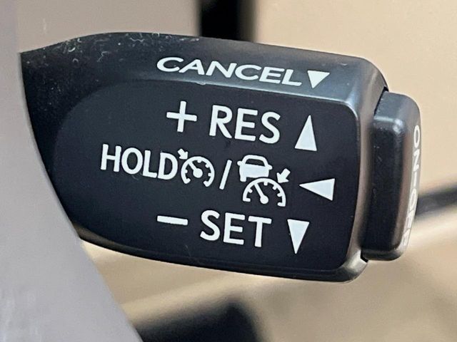 TOYOTA LANDCRUISER PRADO 2023 Image 31