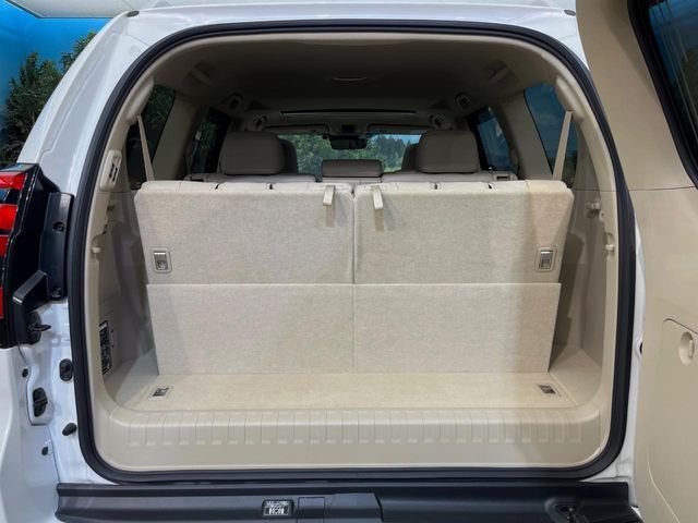 TOYOTA LANDCRUISER PRADO 2023 Image 31