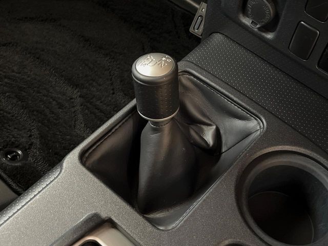 TOYOTA FJ CRUISER 4WD 2011 Image 31