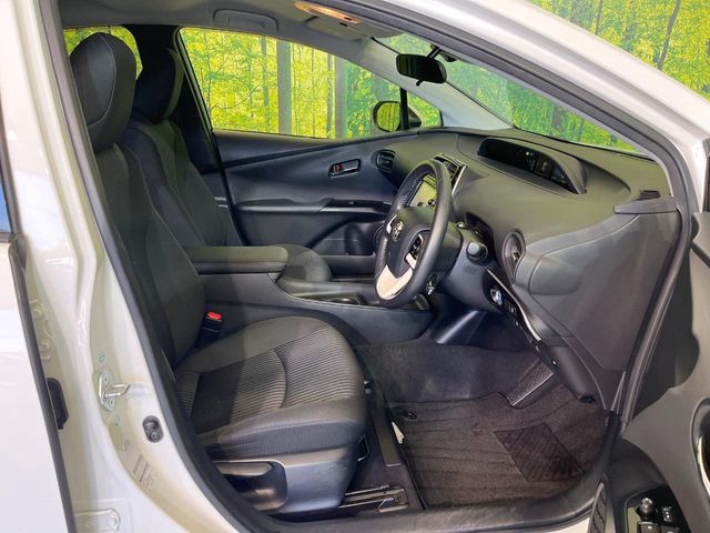 TOYOTA PRIUS 2016 Image 31