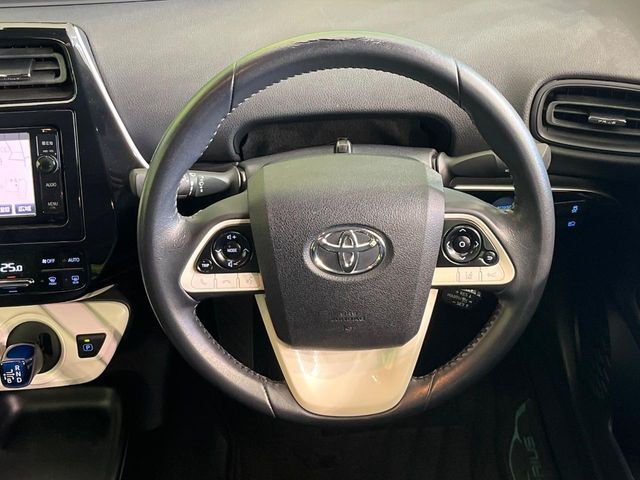 TOYOTA PRIUS 2016 Image 31