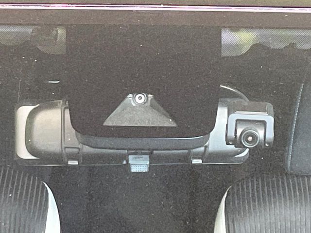 TOYOTA PRIUS ALPHA 2019 Image 31