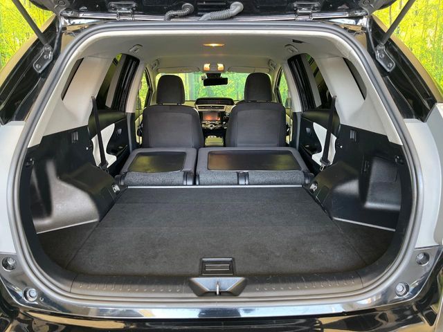 TOYOTA PRIUS ALPHA 2019 Image 31