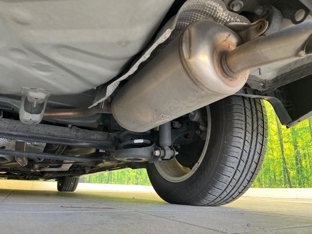 TOYOTA PRIUS ALPHA 2019 Image 31