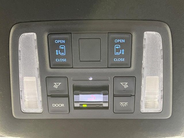 TOYOTA VOXY 2025 Image 31