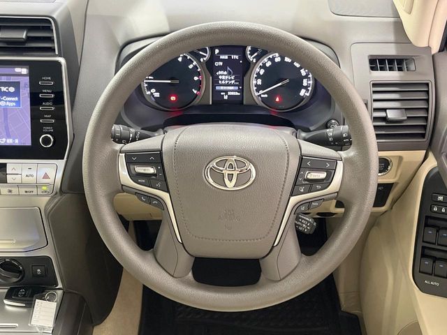 TOYOTA LANDCRUISER PRADO 2022 Image 31