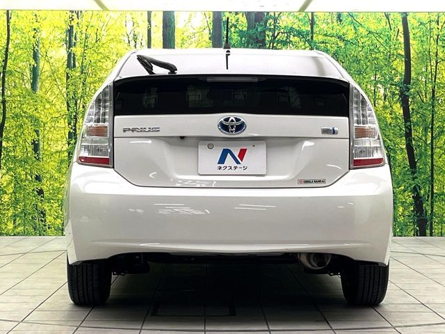 TOYOTA PRIUS 2011 Image 31