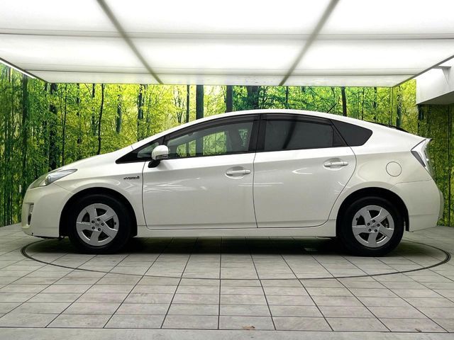 TOYOTA PRIUS 2011 Image 31