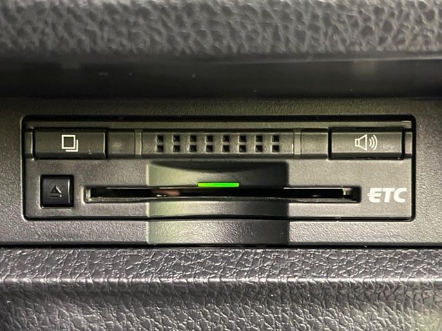 TOYOTA NOAH HYBRID 2015 Image 31