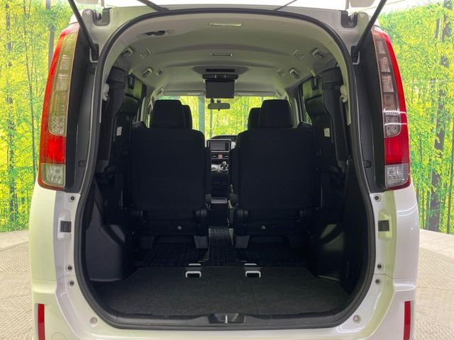 TOYOTA NOAH HYBRID 2015 Image 31