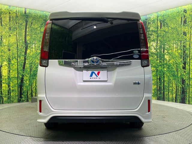 TOYOTA NOAH HYBRID 2015 Image 31