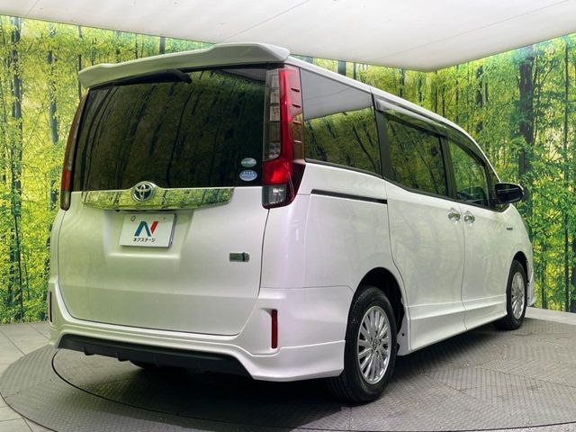 TOYOTA NOAH HYBRID 2015 Image 31