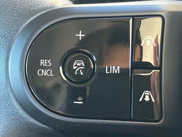 BMW MINI COOPER D 5DOOR 2021 Image 31