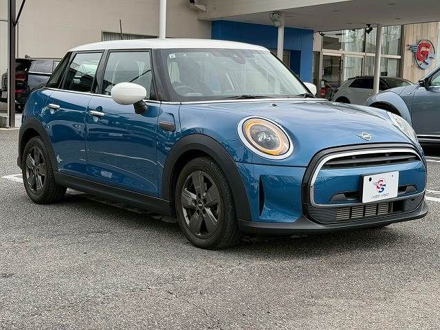 BMW MINI COOPER D 5DOOR 2021 Image 31