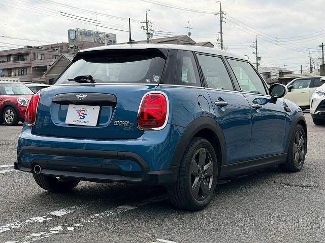 BMW MINI COOPER D 5DOOR 2021 Image 31