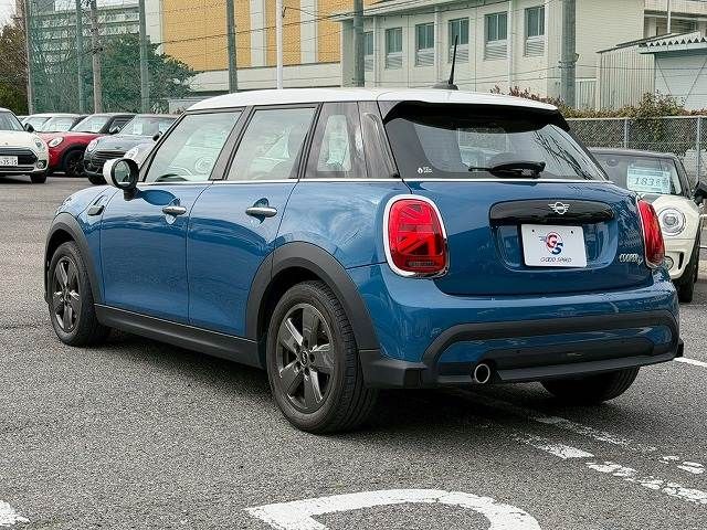 BMW MINI COOPER D 5DOOR 2021 Image 31