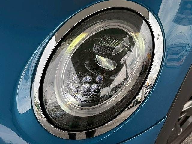 BMW MINI COOPER D 5DOOR 2021 Image 31