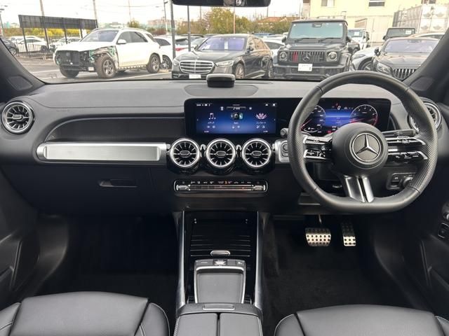 MERCEDES BENZ GLB 2024 Image 31